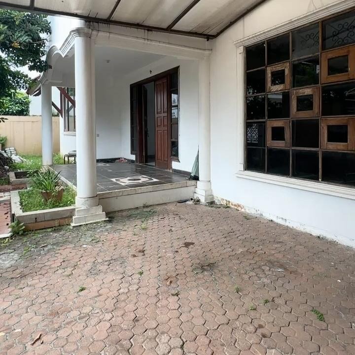 <p>Rian D'MASIV baru saja membeli rumah di kawasan Pondok Indah, Jakarta Selatan. Rumah ini terbilang cukup mewah karena tanahnya yang luas dan terdiri dari beberapa lantai bangunan, Bunda. (Foto: Instagram @rianekkypradipta)</p>