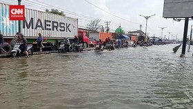 VIDEO: Jalan Nasional Pantura Demak Nyaris Lumpuh Direndam Banjir