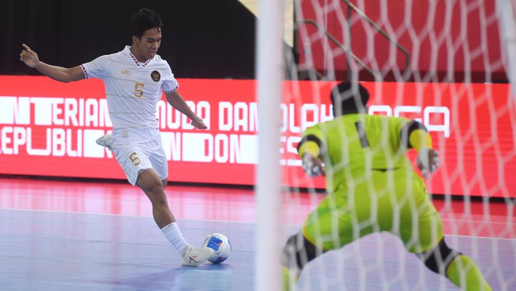 Aksi Heroik Indonesia Hajar Vietnam: Bibir Berdarah, Blok Pakai Wajah