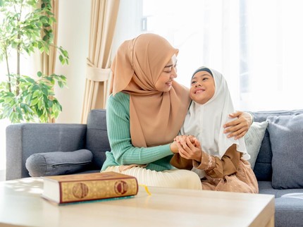 Kapan Usia Tepat Anak Mulai Berpuasa? Ini Anjuran dalam Islam dan Pandangan Pakar