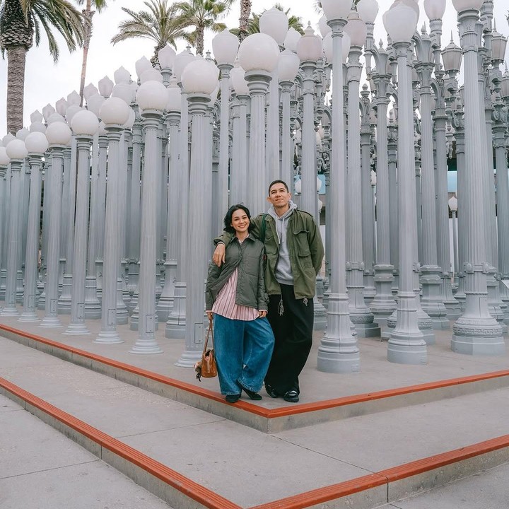 <p>Kehidupan keluarga artis tampaknya tak pernah lepas dari sorot publik. Salah satunya adalah pasangan Andien Aisyah dan Irfan Wahyudi yang tengah menikmati liburan di Los Angeles, California. (Foto: Instagram@andienaisyah)</p>