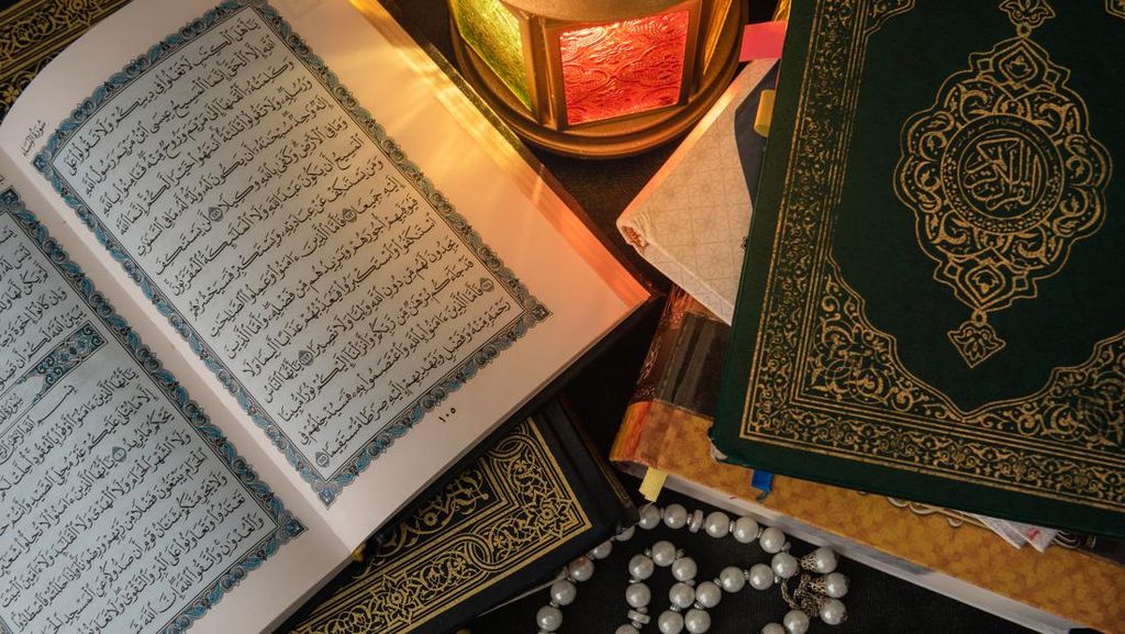 Kumpulan Doa Pembuka dan Penutup Acara Nuzulul Quran