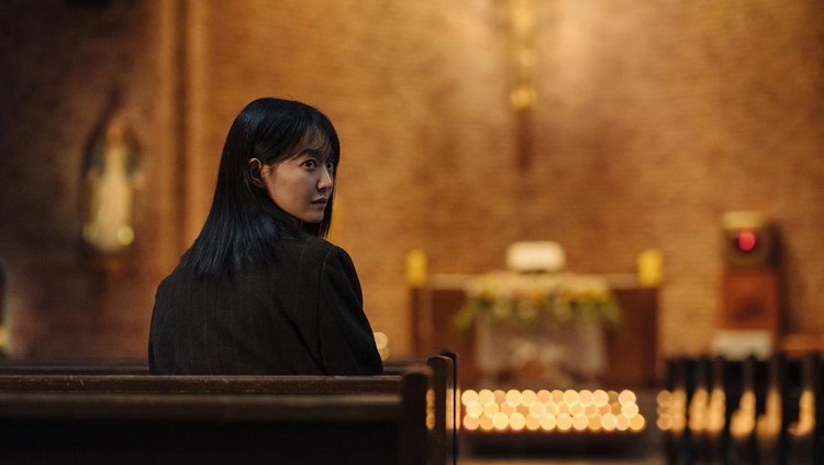 Adegan dalam drama Korea terbaru Netflix Karma. Rencananya drakor ini akan tayang kuarter II tahun 2025.
