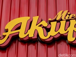 Jalan Panjang Mie Akup Menolak Tergerus Zaman