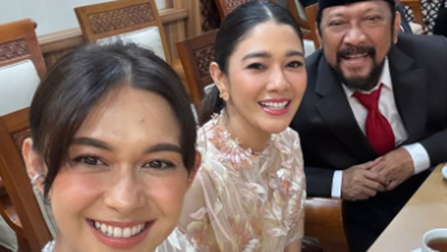 Nana dan Naysila Mirdad Dampingi Ayahanda di Pelantikan DPR