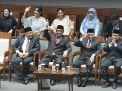 Jamal Mirdad Ditemani Nana-Naysila Saat Dilantik Jadi Anggota DPR