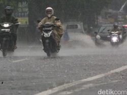 Prediksi Cuaca Ekstrem Menurut BMKG, Cermati Waktu dan Wilayahnya!