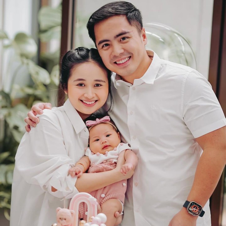 <p>Gritte Agatha menikah dengan Arif Hidayat pada tahun 2023, Bunda. Dari pernikahan ini, keduanya pun dikaruniai seorang putri cantik bernama Agatha Hidayat. (Foto: Instagram: @gritteagathaa)</p>