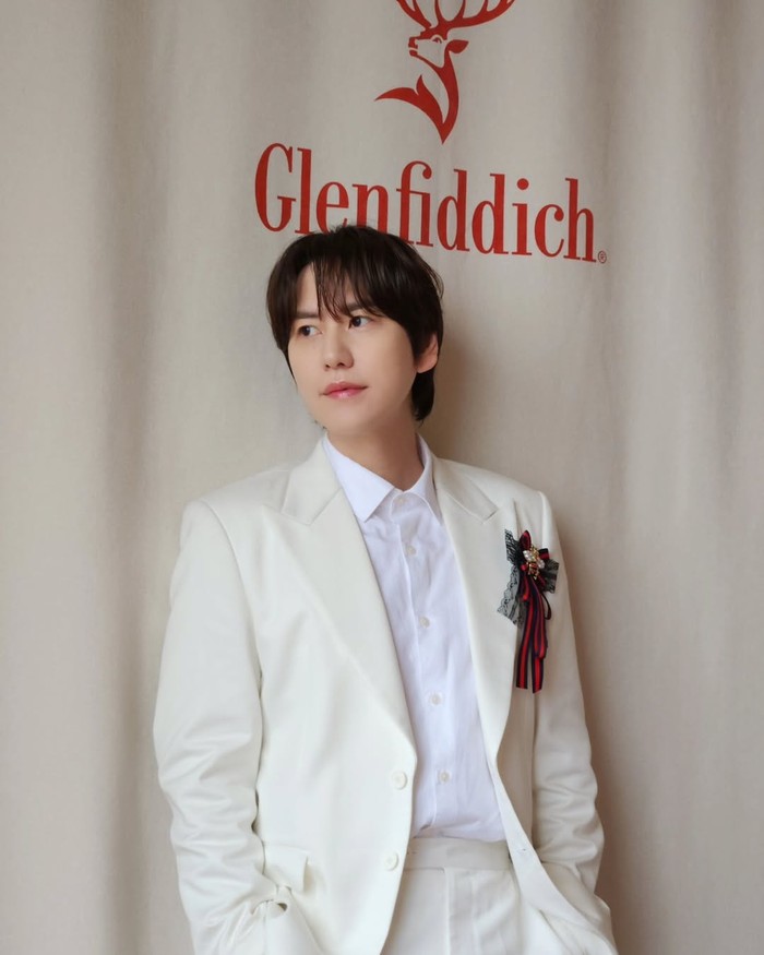 Tak hanya untuk merayakan ulang tahun, konser 'COLORS' yang dipersiapkan Kyu Hyun juga digelar untuk memperingati 10 dekade berkarir sebagai solois sejak merilis lagu debut 'At Gwanghwamun' pada akhir 2014 silam./ Foto: instagram.com/kyuhyun_official