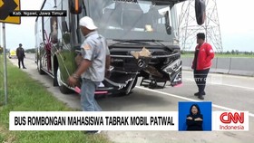 VIDEO: Bus Rombongan Mahasiswa Tabrak Mobil Patwal