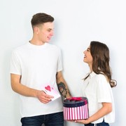 6 Tradisi Unik Rayakan Hari Valentine dari Berbagai Negara