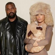 Busana Vulgar Bianca Censori Tuai Kontroversi, Ada Pengaruh Hubungan dengan Kanye West?