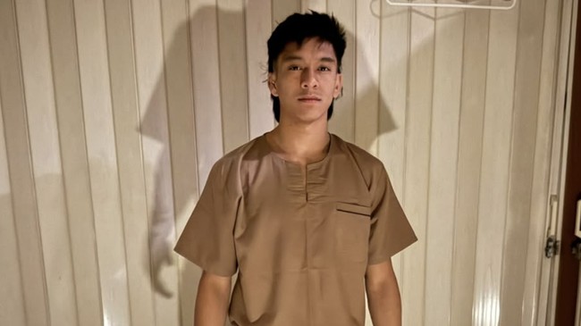 Petarung Berdarah Indonesia Juara MMA di Amerika, Berpotensi ke UFC Petarung berdarah Indonesia Bilal Alaikai Hasan menjadi juara kelas terbang ajang Cage Fury Fighting Championships (CFFC) di Amerika Serikat.