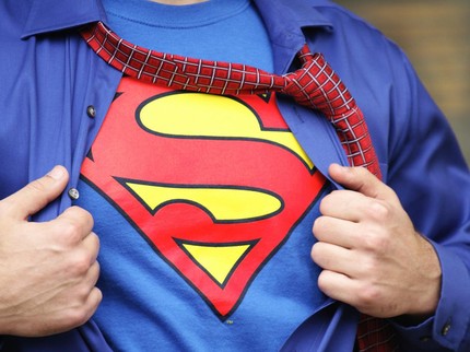 Ternyata Lambang 'S' di Baju Superman Bukan Singkatan Superman, Ini Kepanjangan & Asal-Usulnya
