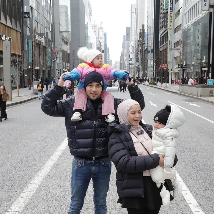 <p>Pasangan ini diketahui baru saja menyelesaikan liburan mereka di Jepang pada akhir Januari lalu. Momen itu diketahui dari beberapa foto dan video yang diunggah oleh keduanya di akun Instagram. (Foto: Instagram@megantaraaa)</p>
