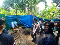 Penampakan Septic Tank Tempat Pembunuh Pegawai Koperasi Buang Kerangka Istri
