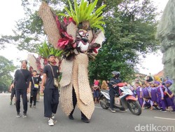 Mengenal Kesenian Helaran Raja Bele dari Kawali Ciamis