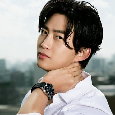 Taecyeon 2PM Tulis Pesan Menyentuh untuk Fans usai Umumkan Pernikahan