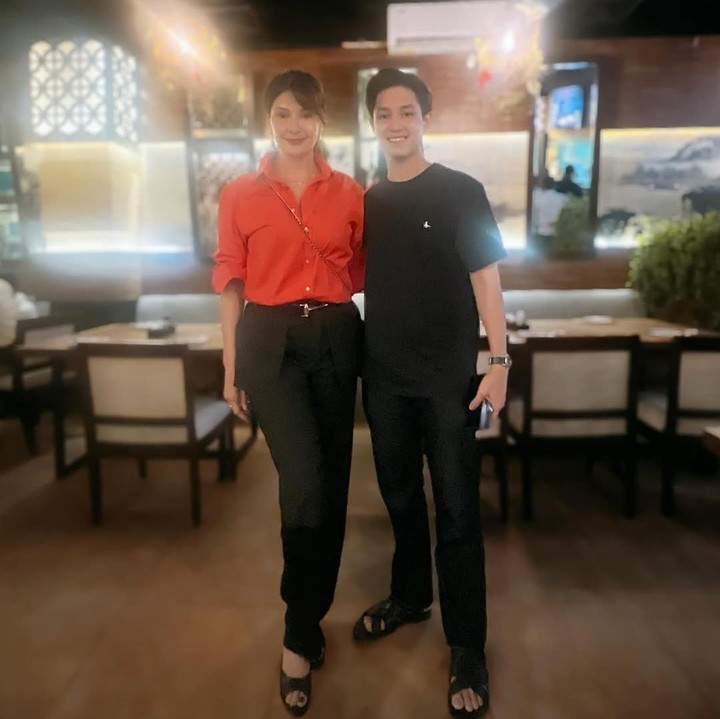<p>Teuku Rassya Islamay Pasya merupakan putra Tamara dari pernikahannya dengan Teuku Rafly Pasya yang berakhir pada 2007. Setelah resmi bercerai, Teuku Rassya tinggal dengan sang ayah. (Foto: Instagram @tamarableszynskiofficial)</p>