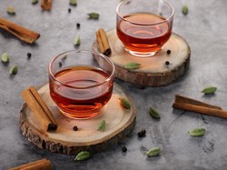 5 Teh Herbal yang Bagus Diminum Sebelum Tidur untuk Turunkan BB