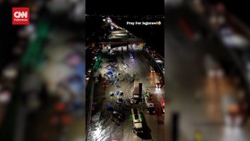 VIDEO: Penampakan Udara Detik-detik Usai Kecelakaan Maut di GT Ciawi