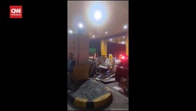 VIDEO: 8 Tewas Saat Truk Tabrak Sejumlah Mobil di Gerbang Tol Ciawi