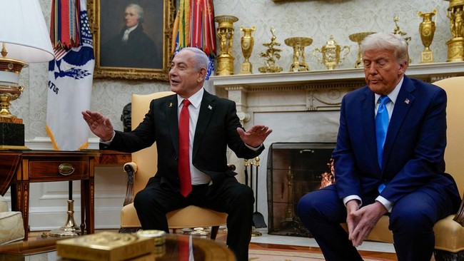 PM Israel, Benjamin Netanyahu, merasa di atas awan bisa menyelesaikan "misi" melawan Iran dengan dukungan AS di bawah komando Presiden Donald Trump