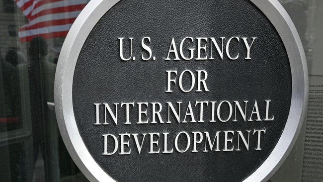 Pegawai USAID hanya diberi waktu 15 menit untuk membereskan barang usai dipecat.