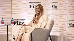 Pengakuan Angelina Jolie Merasa Asing dengan Amerika Saat Ini