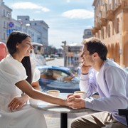 Sering Dikasih Perhatian Sesaat, Tapi Nggak Ada Kejelasan? Awas Jadi Korban Breadcrumbing!
