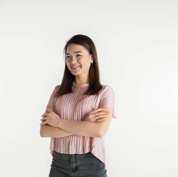 3 Kebiasaan Simpel Perempuan yang Selalu Terlihat Menarik