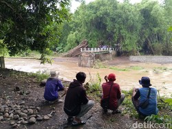 Jembatan Bambu Akan Dibangun Usai Banjir Isolasi Warga Probolinggo