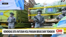 VIDEO: Kemendag Sita Ribuan Koli Pakaian Bekas Dari Tiongkok