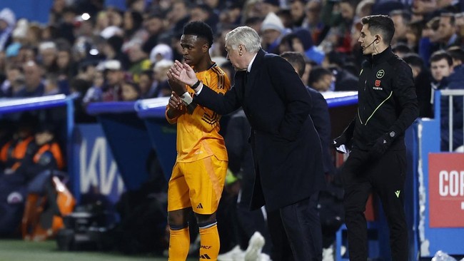 Luka Modric dan Vinicius berantem di atas lapangan ketika Real Madrid melawan Leganes di perempat final Copa del Rey. Carlo Ancelotti pun lebih membela Modric.