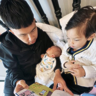 Dijuluki Suami & Ayah Idaman, Indra Priawan Menangis saat Bahas Tanggung Jawab kepada Anak