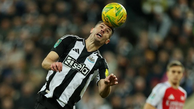 Pemain Newcastle United, Fabian Schar, merasakan ketakutan ketika berada di Timur Tengah imbas perang Amerika Serikat dan Israel dengan Iran.