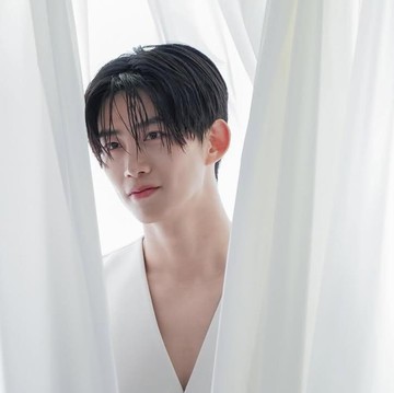 Selamat! Idol-Aktor Taecyeon 2PM Mengumumkan Rencana Pernikahan dengan Pasangan Non-Selebriti