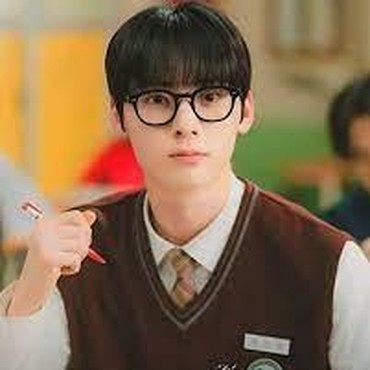 Hwang Min Hyun Pertimbangkan untuk Tampil di Drama 'Study Group Season 2'