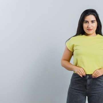 img-title Benarkah Berbaring Setelah Makan Menyebabkan Perut Buncit? Simak Penjelasannya!