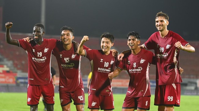 Laga leg pertama semifinal ASEAN Club Championship (ACC) antara PSM Makassar menjamu Cong An Hanoi FC resmi menggunakan Stadion BJ Habibie Parepare.