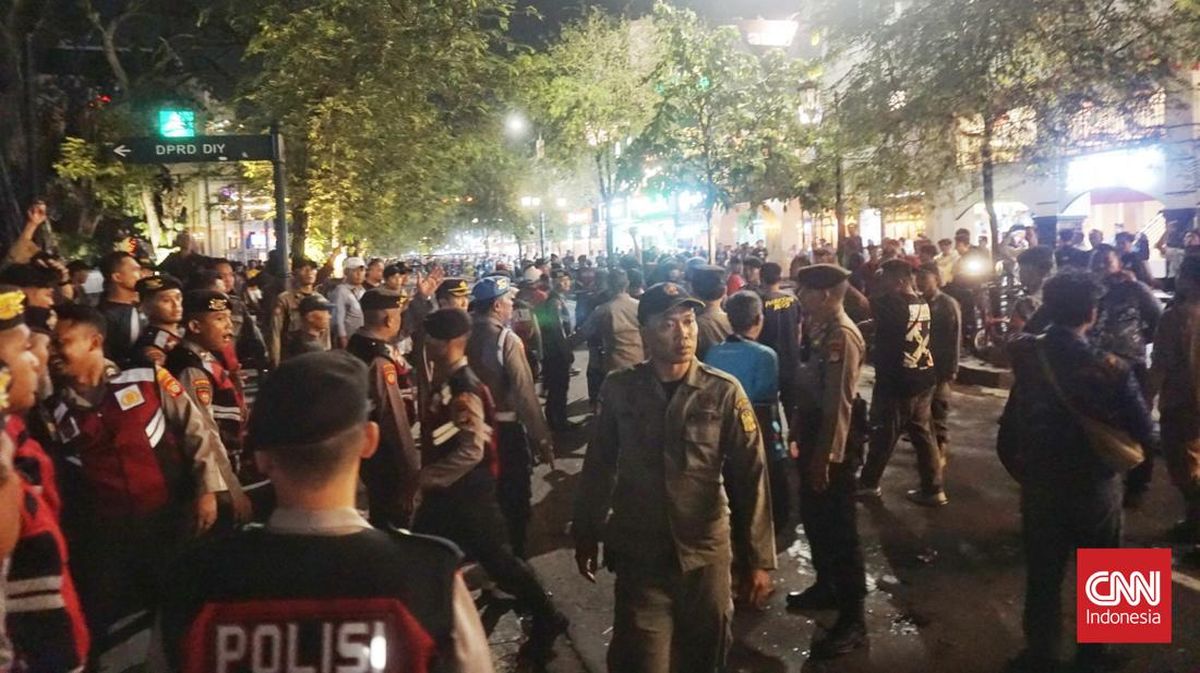 Demo PKL Malioboro Yogyakarta Ricuh
