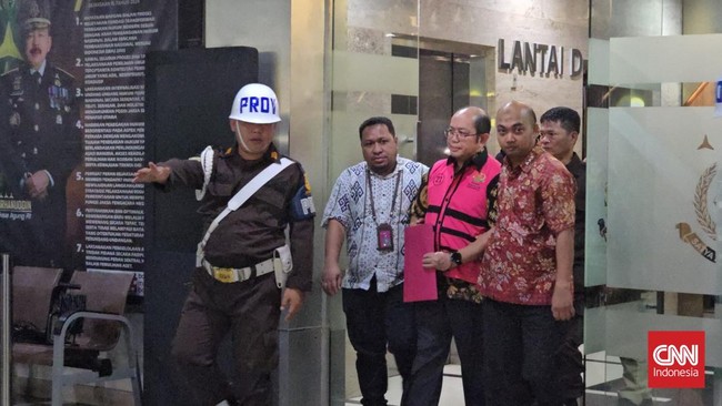 Kasus PT Asuransi Jiwasraya (Persero) yang menyebabkan kerugian negara hingga Rp16,8 triliun memasuki babak baru dengan penetapan satu tersangka baru.