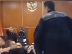 PN Jakut Pastikan Rekaman Ricuh Sidang Razman Diserahkan ke Polisi
