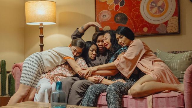 Ratu Ratu Queens: The Series Angkat Kisah Imigran di New York yang Penuh Warna