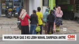 VIDEO: Warga Pilih Gas 3 Kg Lebih mahal Daripada Antre
