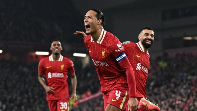 Liverpool melaju ke final Carabao Cup usai menang 4-0 atas Tottenham dalam laga di Anfield pada Jumat (7/2) dini hari WIB.