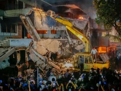 Marah, Demonstran Bakar Rumah Pendiri Negara Bangladesh