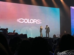 Surprise! Ghea Indrawari Duet Bareng Kyuhyun di Konser COLORS Jakarta