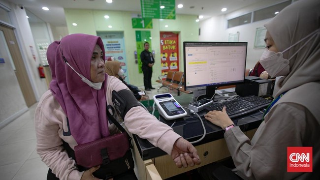 Pemerintah diminta konsisten agar program cek kesehatan gratis untuk masyarakat terus bergulir. Selain itu penguatan BPJS Kesehatan juga menjadi prioritas.