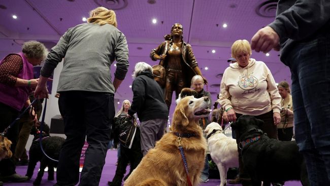 Ajang tahunan Westminster Kennel Club Dog Show ke-149 yang menyajikan kontes anjing ini resmi dimulai pada Sabtu (8/2) di Javits Center, New York City, AS.